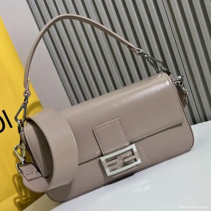 Cheap HOT Bag Medium Fendi In Tiffany Khaki Baguette Smooth Leather 0701